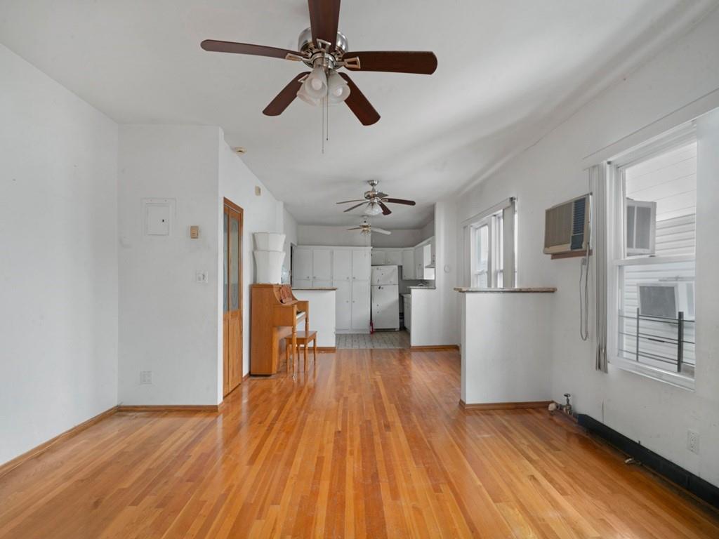 194 Bay 7th Street Dyker Heights Brooklyn NY 11228