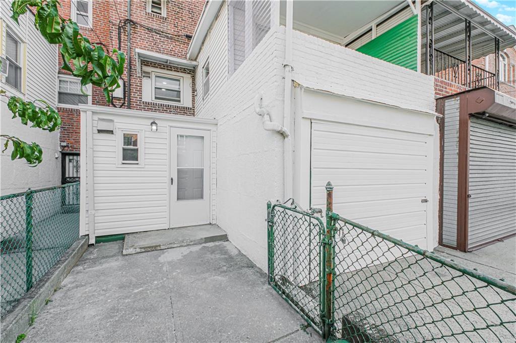 60-10 79th Street Middle Village Queens NY 11379