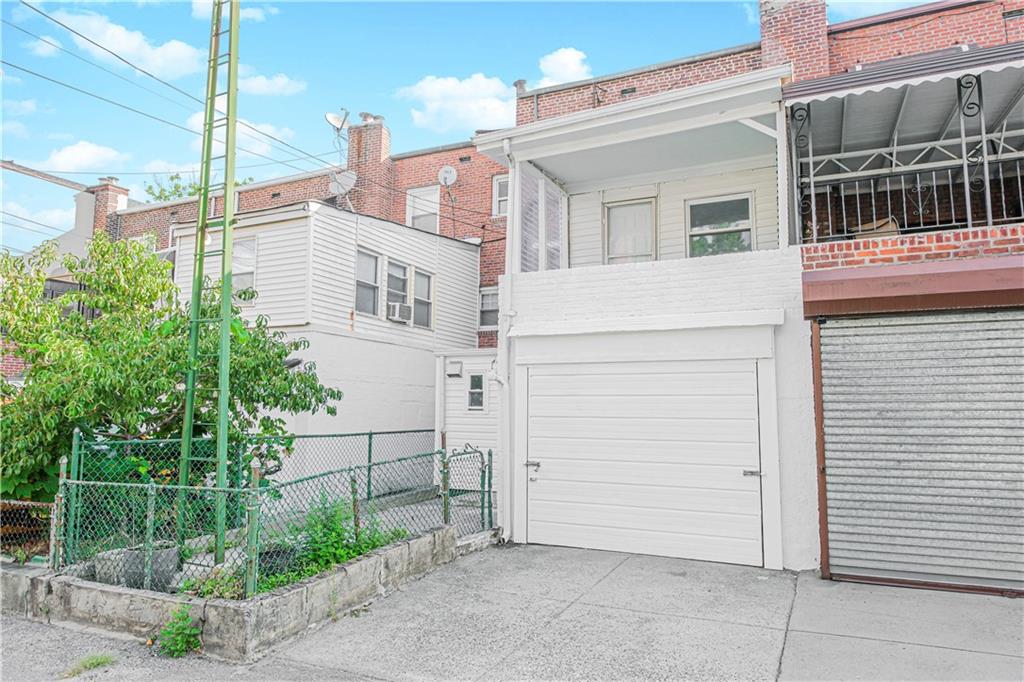 60-10 79th Street Middle Village Queens NY 11379