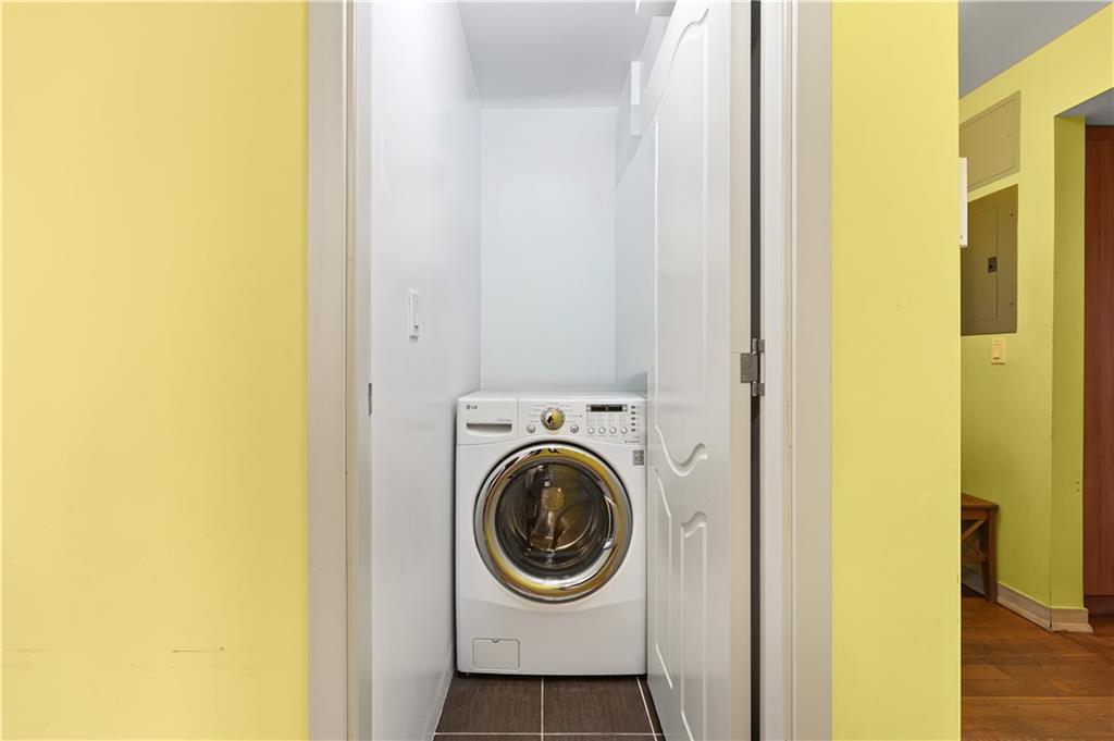 3047 Brighton 6th Street Brighton Beach Brooklyn NY 11235