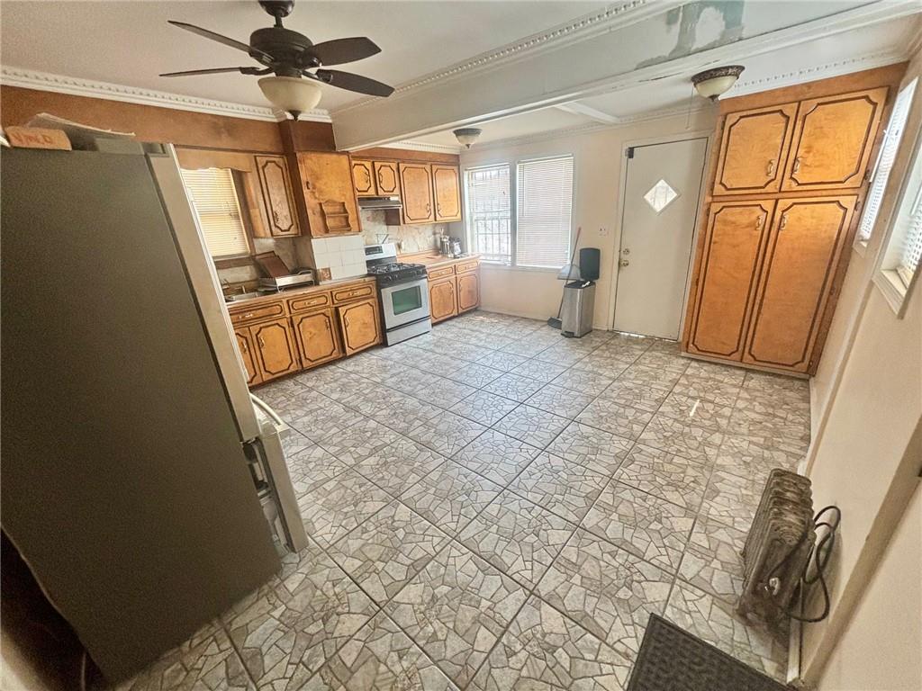 13515 243th Street Rosedale Jamaica NY 11422