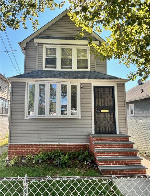 13515 243th Street Rosedale Jamaica NY 11422