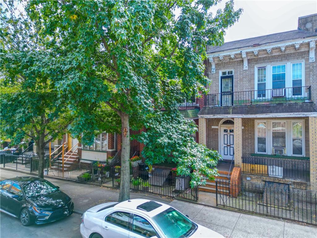 652 61st Street Sunset Park Brooklyn NY 11220