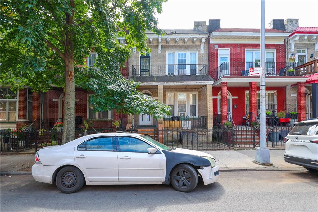 652 61st Street Sunset Park Brooklyn NY 11220