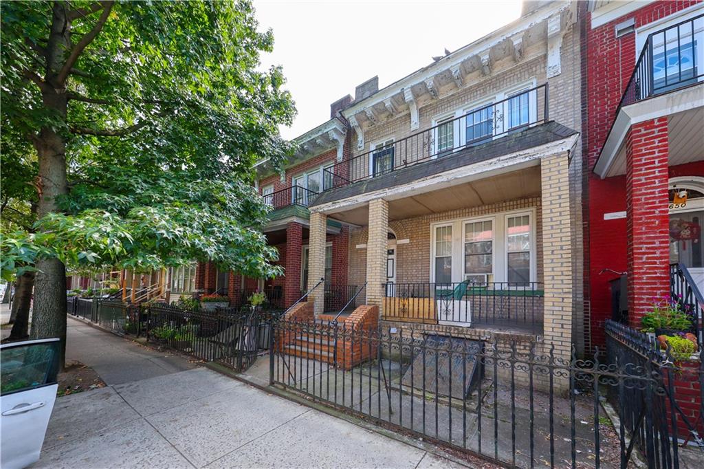 652 61st Street Sunset Park Brooklyn NY 11220