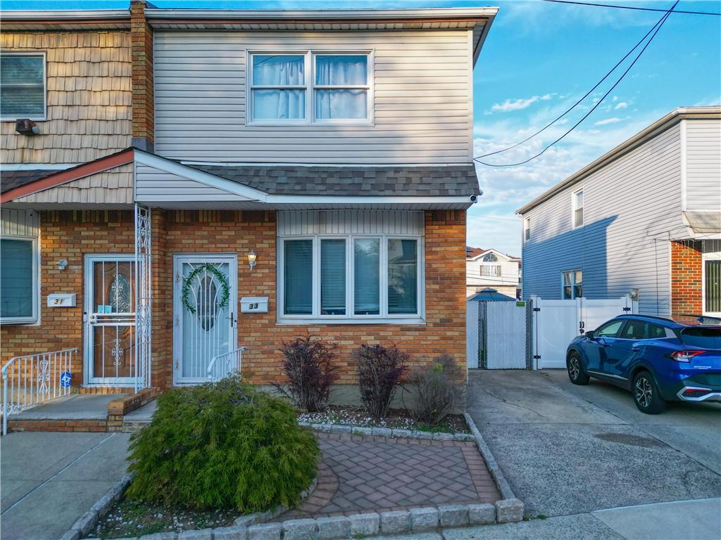 33 Church Avenue Travis State Island NY 10314