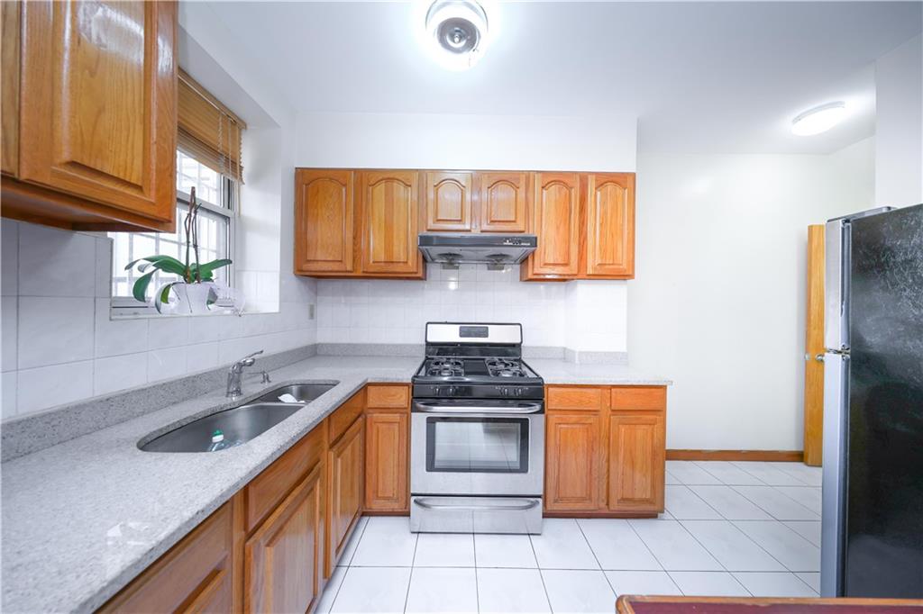 1147 64th Street Dyker Heights Brooklyn NY 11219