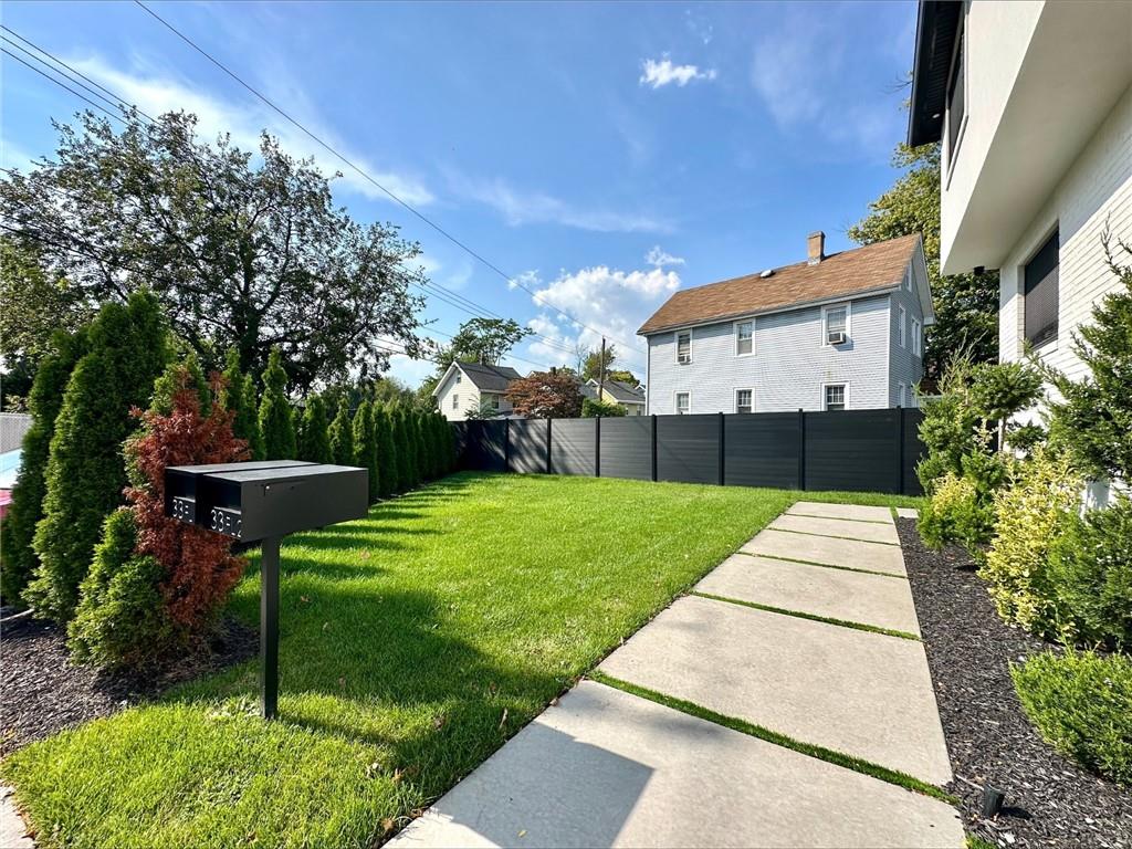 33 Gower Street Castleton Corners Staten Island NY 10314