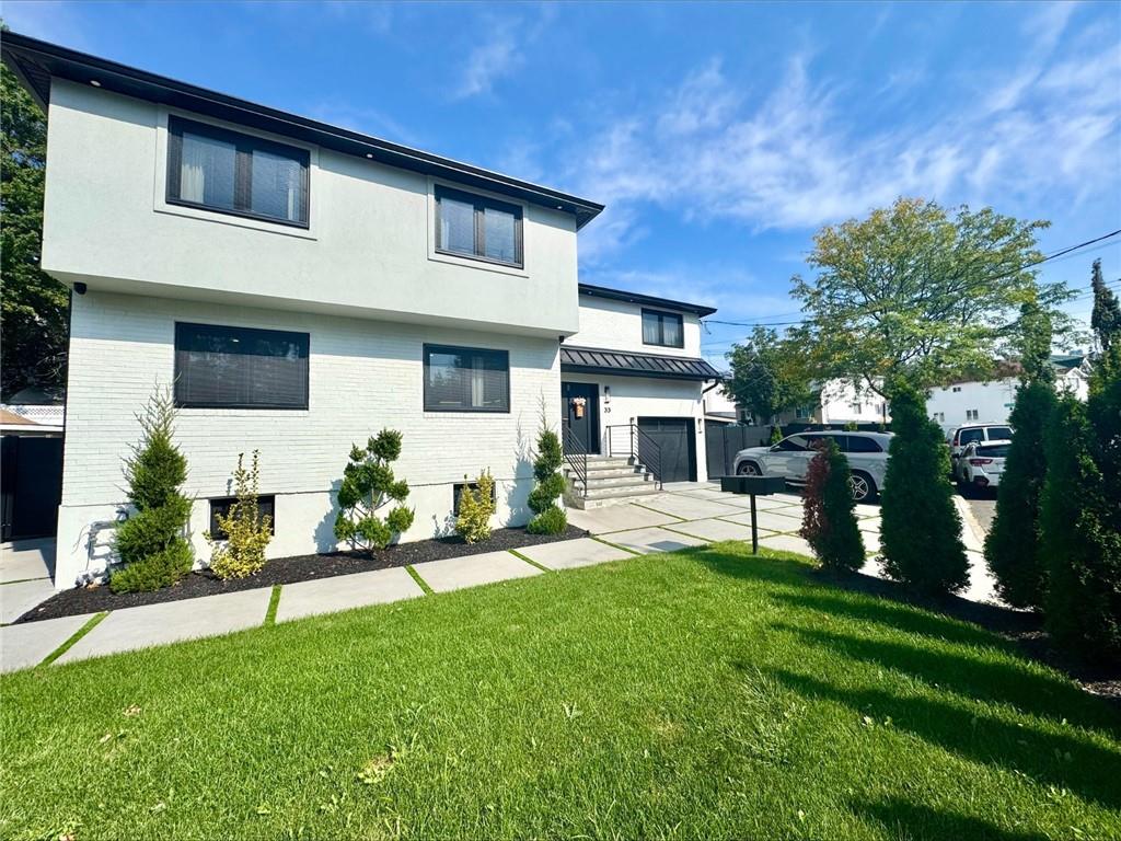 33 Gower Street Castleton Corners Staten Island NY 10314