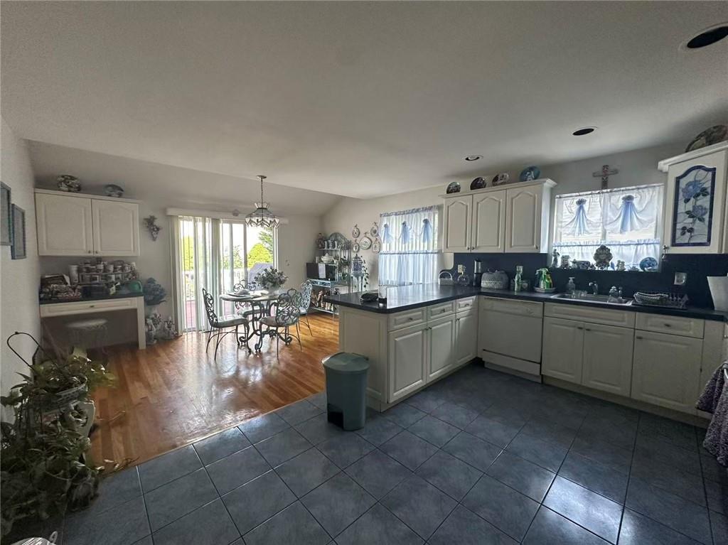 119 Raritan Avenue Dongan Hills Staten Island NY 10304