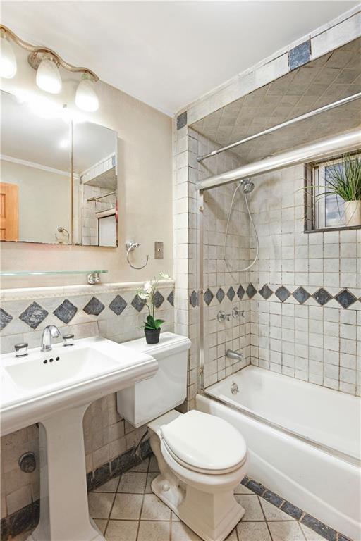 233 Battery Avenue Dyker Heights Brooklyn NY 11228