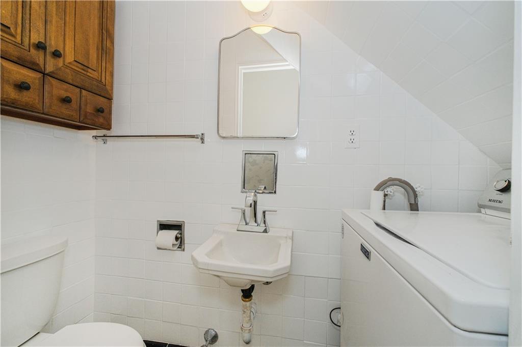 8884 17th Avenue Bensonhurst Brooklyn NY 11214