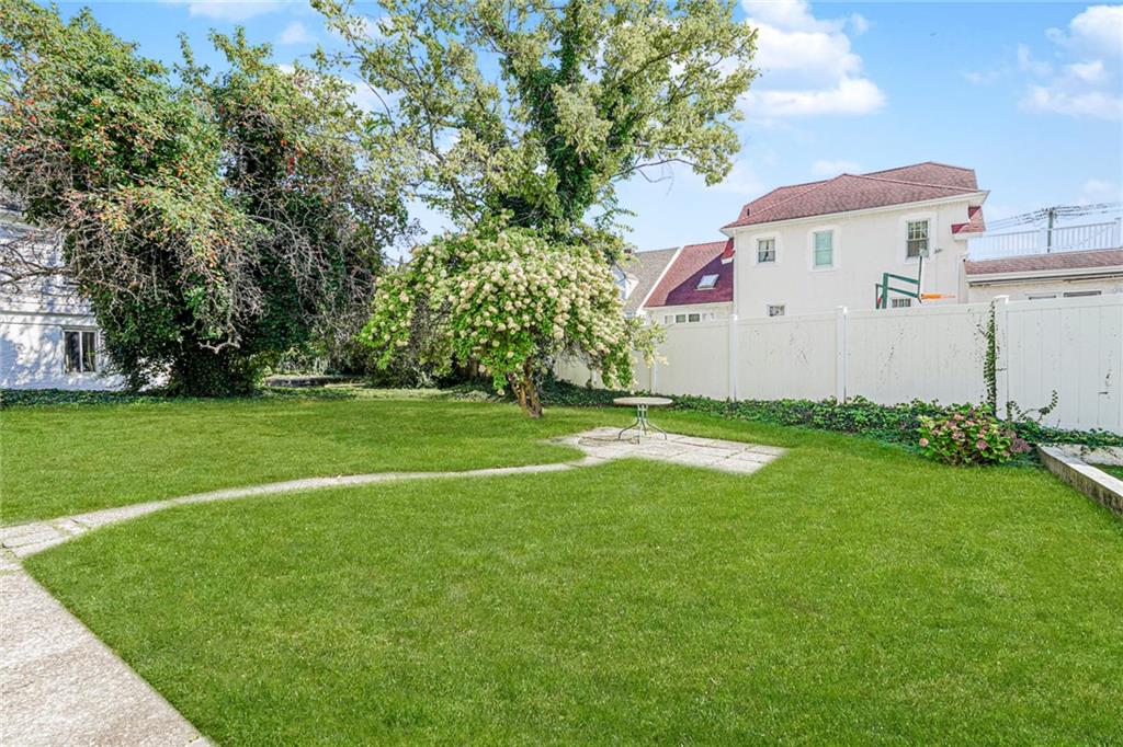 112 Windermere Road Grasmere Staten Island NY 10305