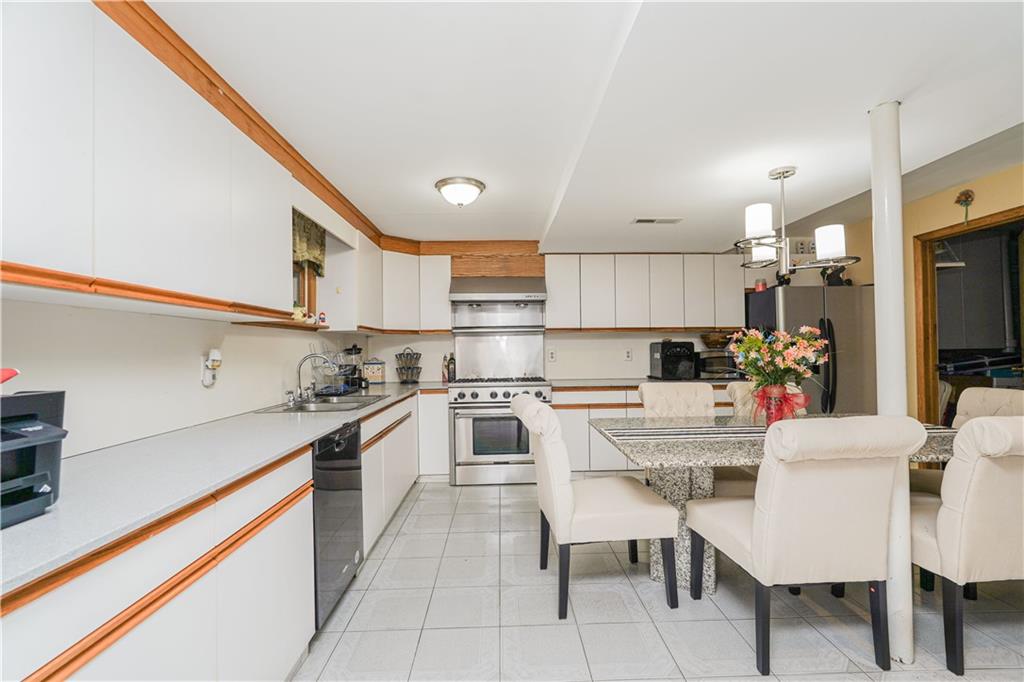 32 Hunton Street Staten Island NY 10304