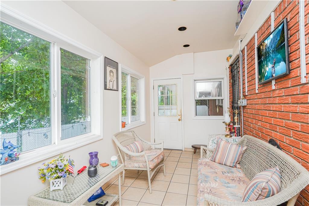 32 Hunton Street Staten Island NY 10304