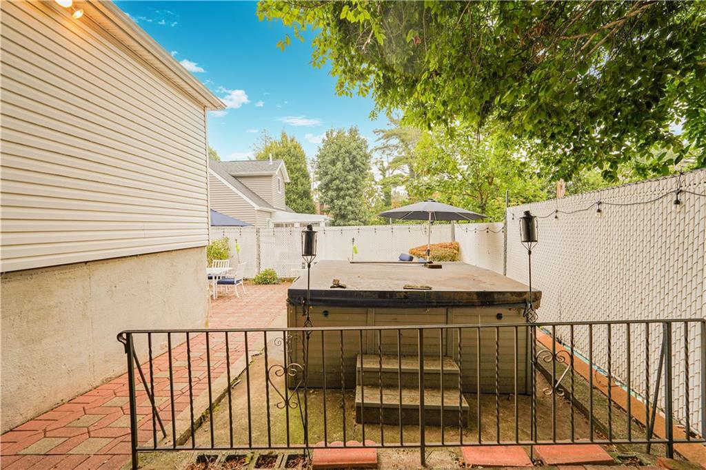 32 Hunton Street Staten Island NY 10304