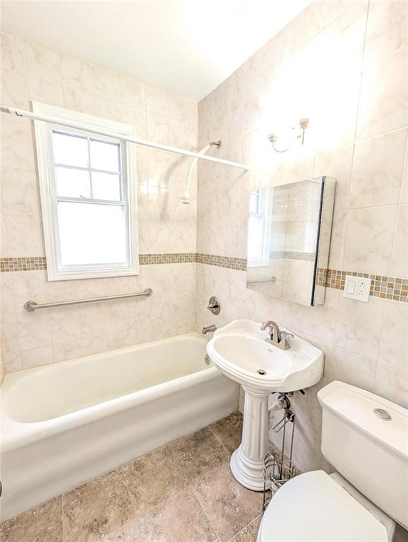 340 Avenue P Bensonhurst Brooklyn NY 11204