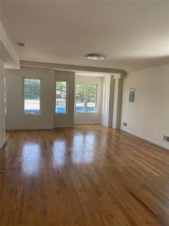 581 West Caswell Avenue Graniteville Brooklyn NY 10314