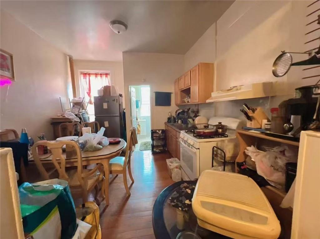 5721 5th Avenue Sunset Park Brooklyn NY 11220