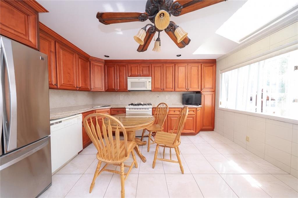 25 Berry Avenue Arden Heights Staten Island NY 10312
