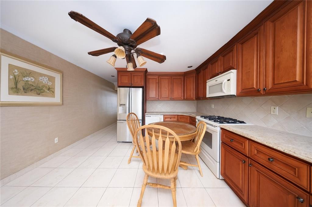 25 Berry Avenue Arden Heights Staten Island NY 10312