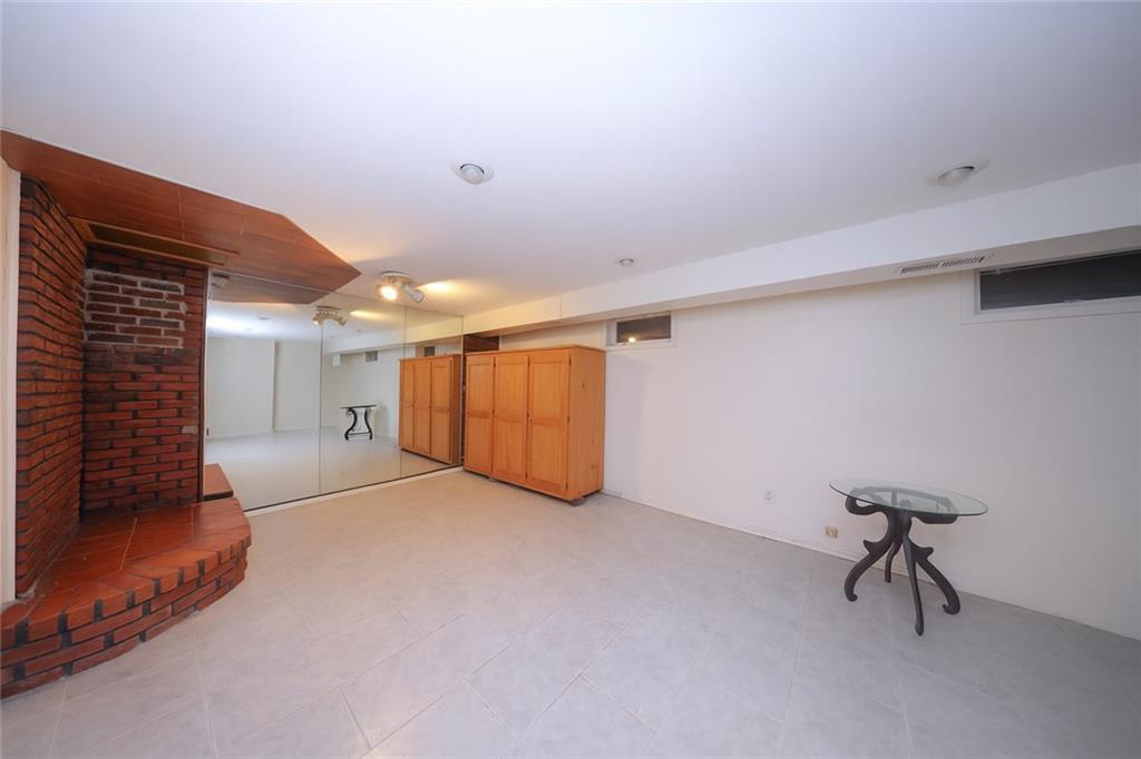 25 Berry Avenue Arden Heights Staten Island NY 10312