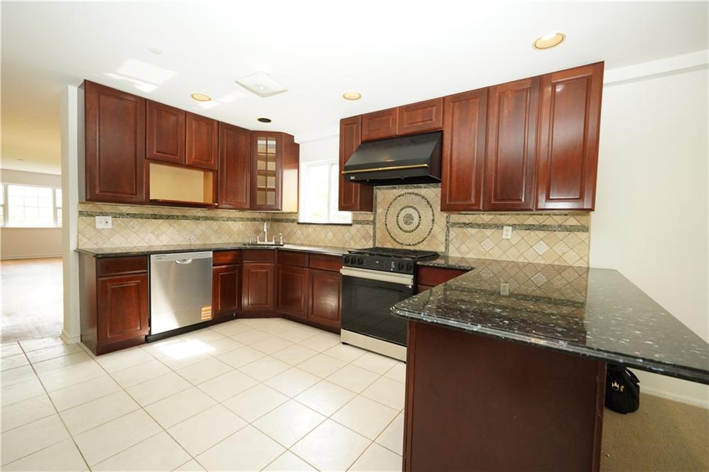 264 Ward Avenue Tompkinsville Staten Island NY 10304