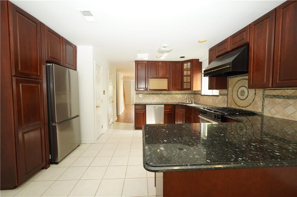 264 Ward Avenue Tompkinsville Staten Island NY 10304