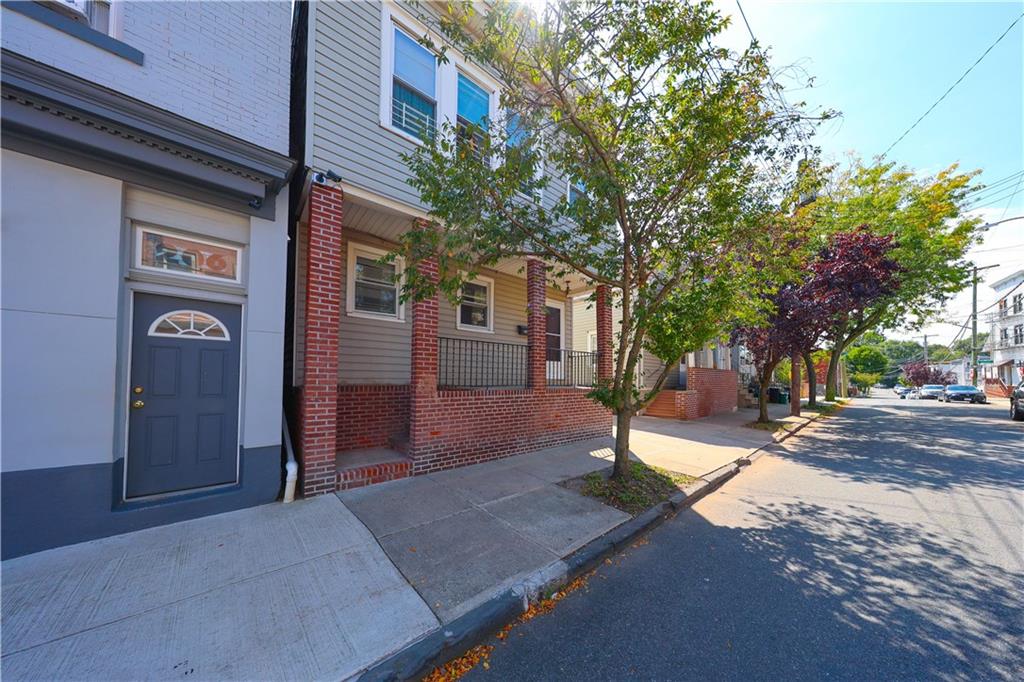 208 Saint Marys Avenue Rosebank Staten Island NY 10305