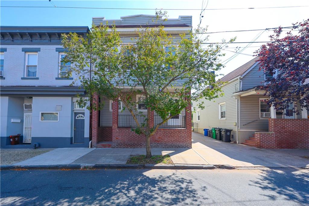 208 Saint Marys Avenue Rosebank Staten Island NY 10305