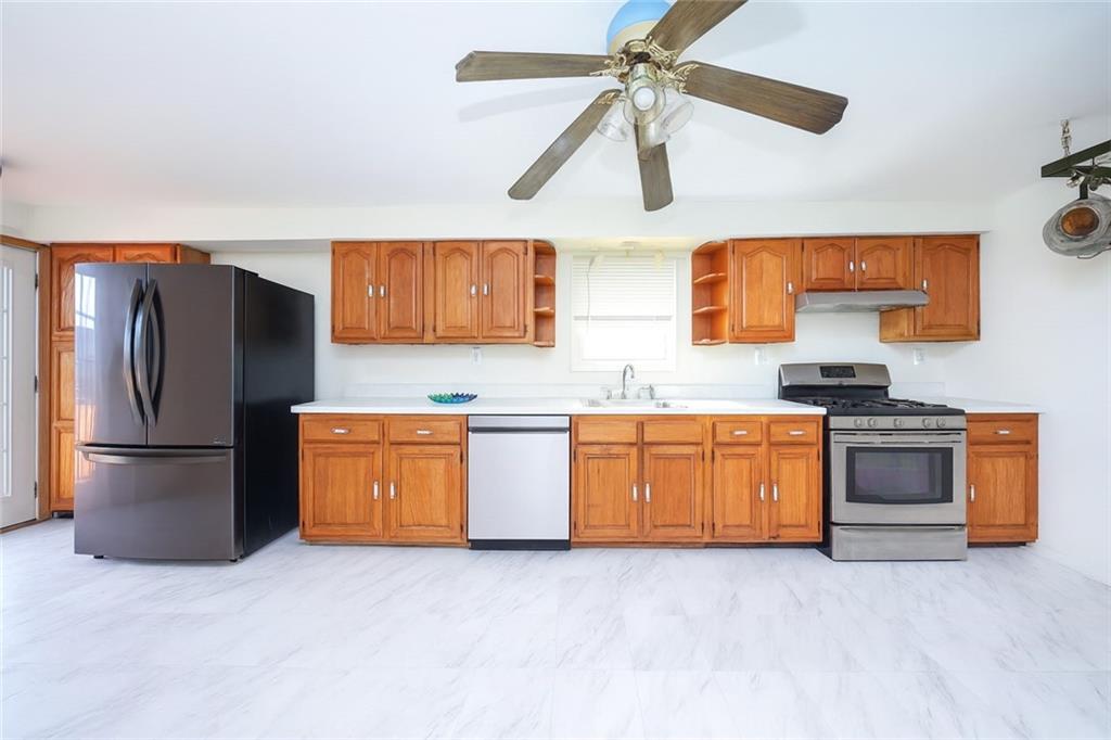 208 Saint Marys Avenue Rosebank Staten Island NY 10305