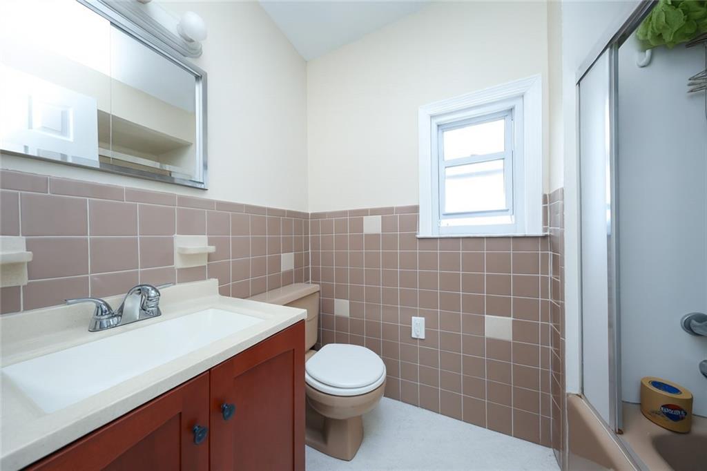 208 Saint Marys Avenue Rosebank Staten Island NY 10305