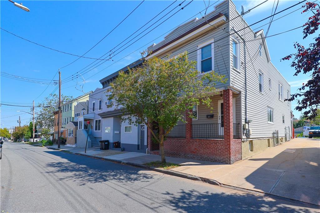 212 Saint Marys Avenue Rosebank Staten Island NY 10305