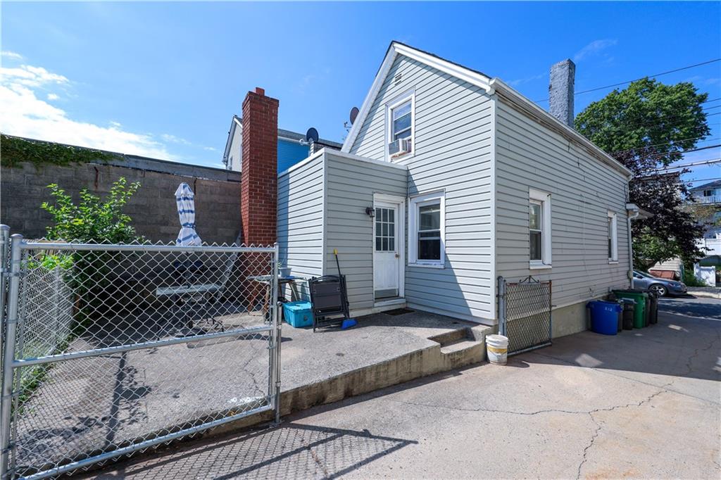 212 Saint Marys Avenue Rosebank Staten Island NY 10305