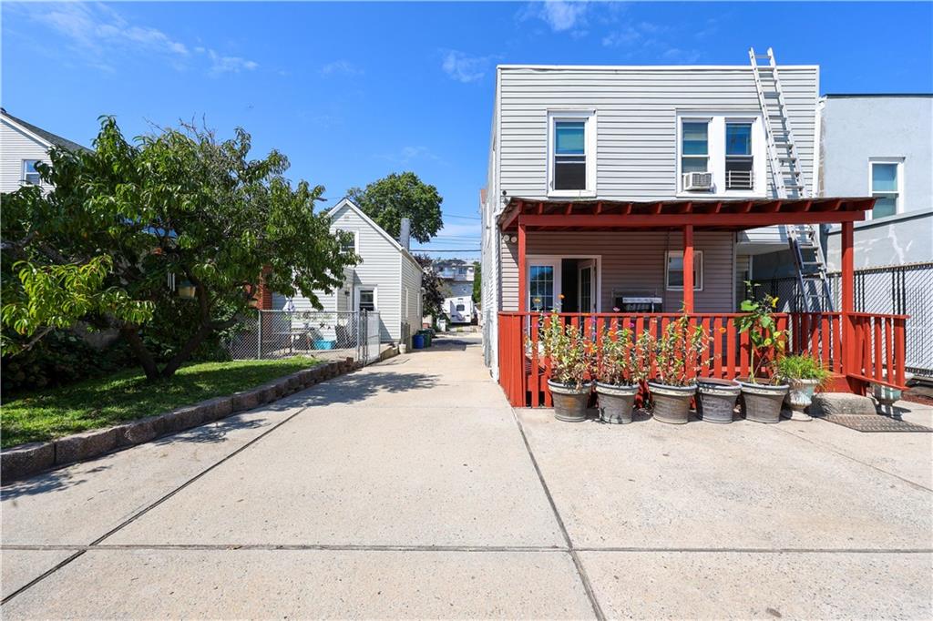 212 Saint Marys Avenue Rosebank Staten Island NY 10305