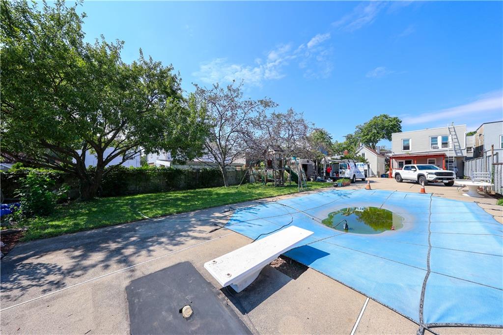 212 Saint Marys Avenue Rosebank Staten Island NY 10305