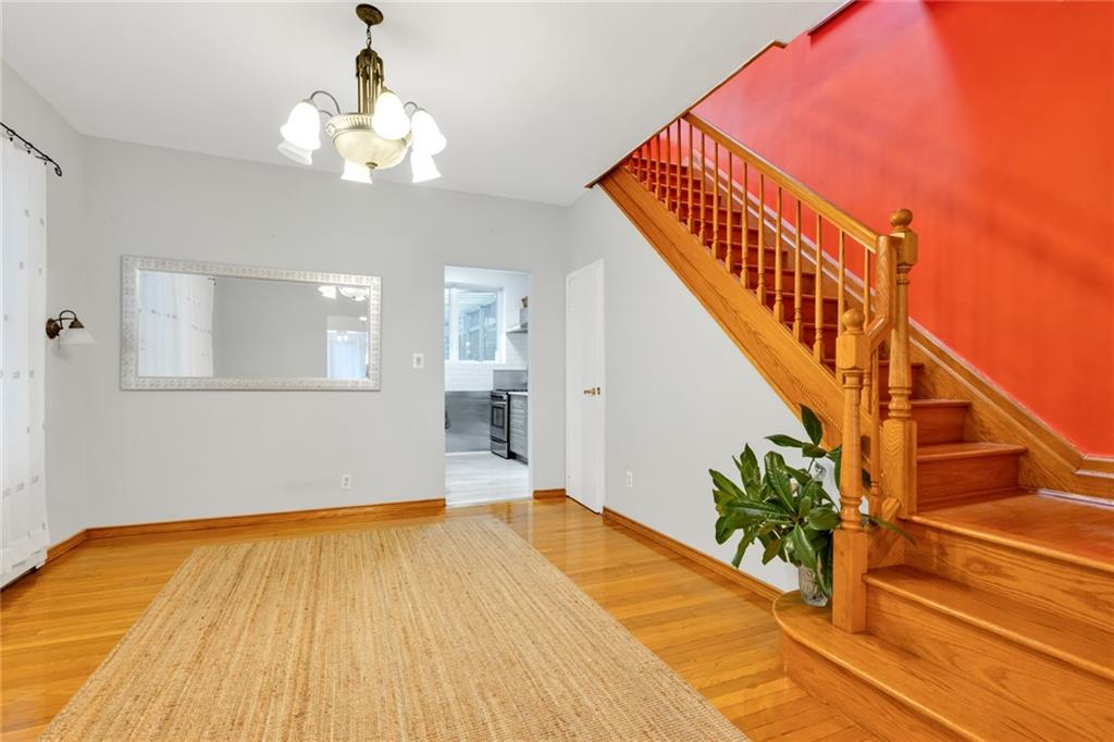 82 West End Avenue Manhattan Beach Brooklyn NY 11235
