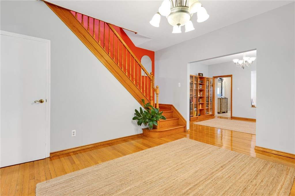 82 West End Avenue Manhattan Beach Brooklyn NY 11235
