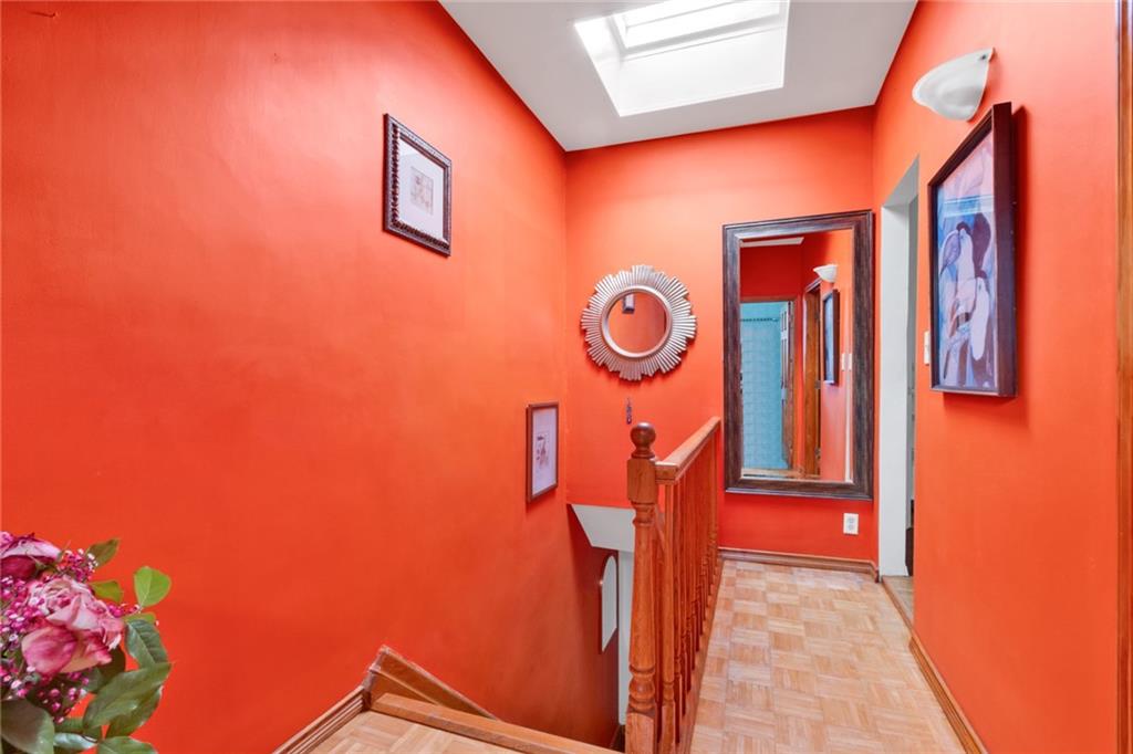 82 West End Avenue Manhattan Beach Brooklyn NY 11235