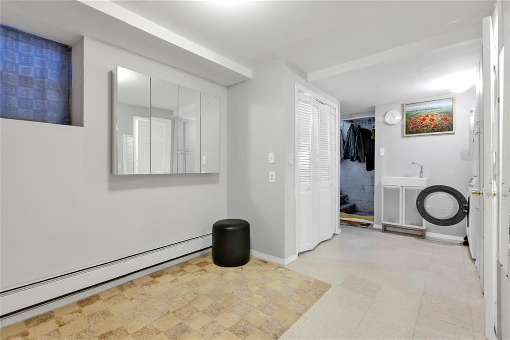 82 West End Avenue Manhattan Beach Brooklyn NY 11235
