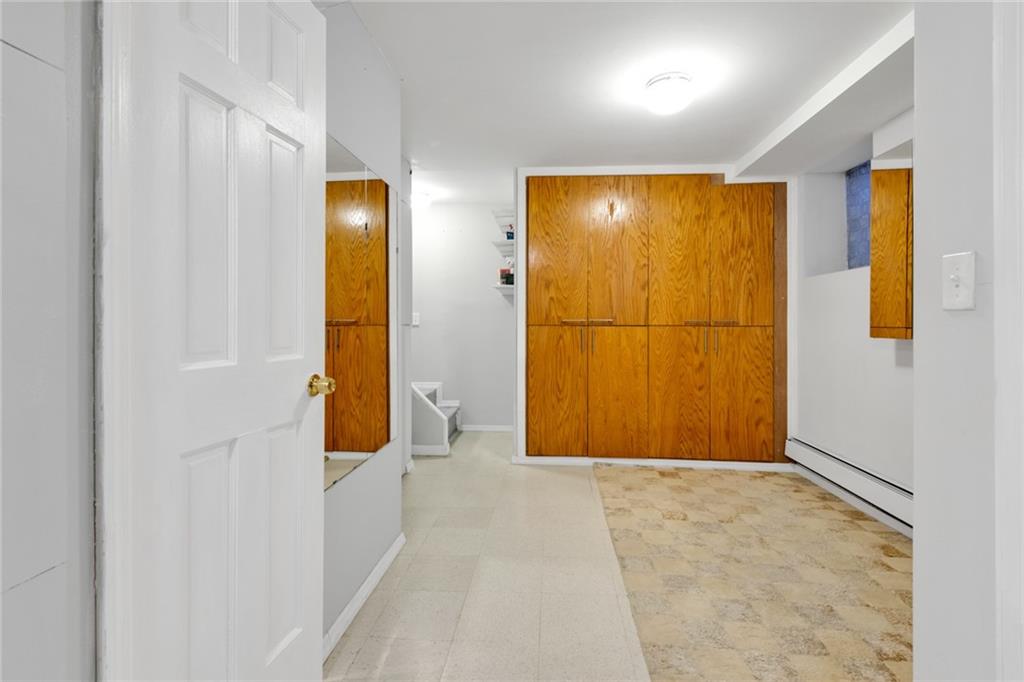 82 West End Avenue Manhattan Beach Brooklyn NY 11235