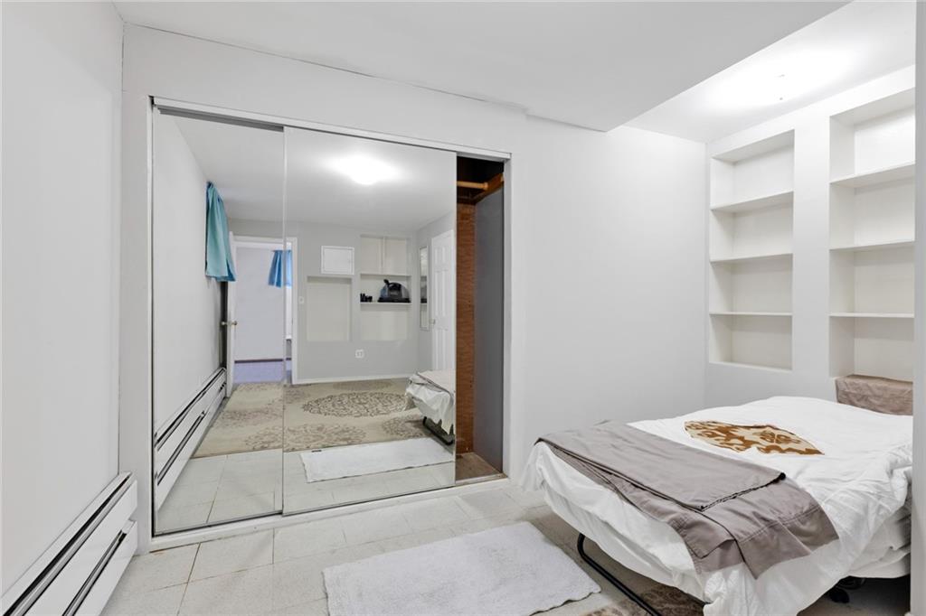 82 West End Avenue Manhattan Beach Brooklyn NY 11235