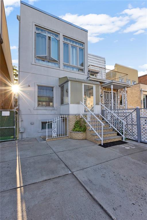82 West End Avenue Manhattan Beach Brooklyn NY 11235