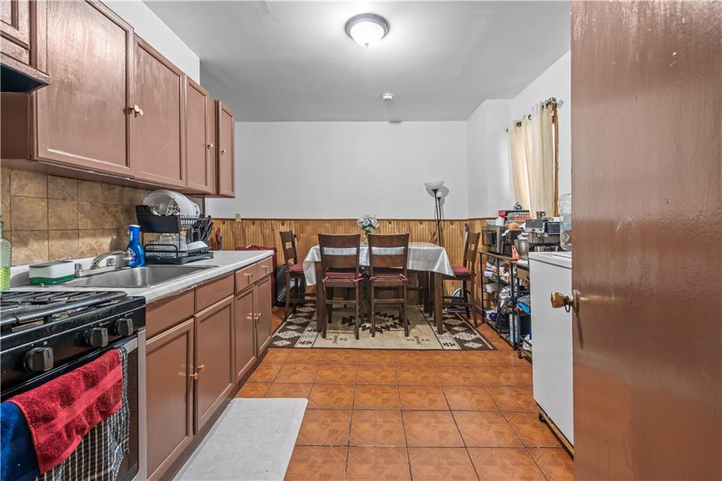 904 Avenue C Flatbush Brooklyn NY 11218