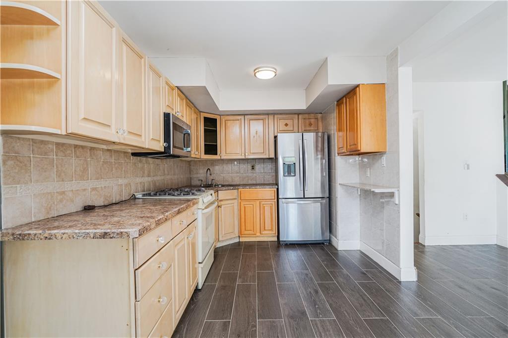 14 Alexsandra Court Arden Heights Staten Island NY 10312