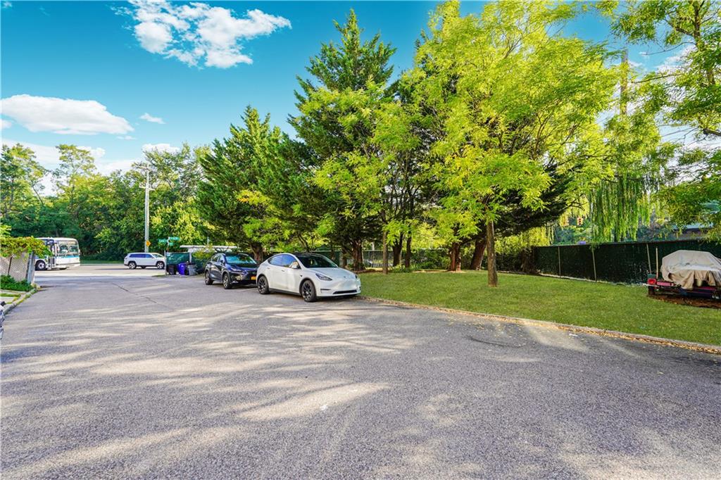 14 Alexsandra Court Arden Heights Staten Island NY 10312