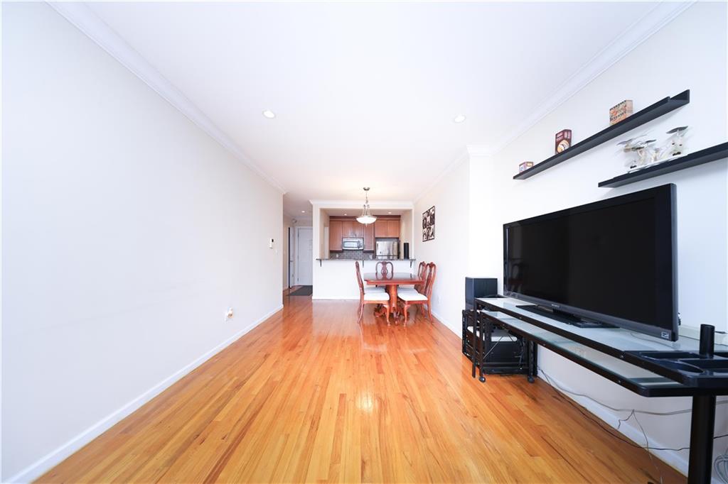 7620 Bay Parkway Bensonhurst Brooklyn NY 11214