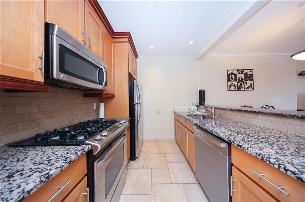7620 Bay Parkway Bensonhurst Brooklyn NY 11214