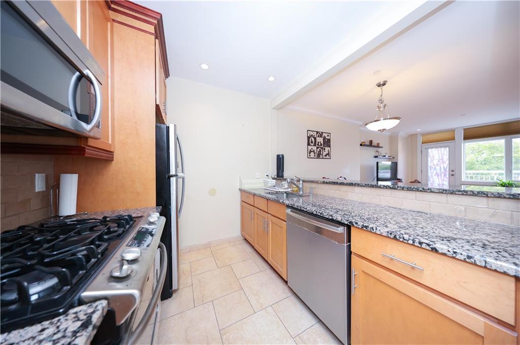 7620 Bay Parkway Bensonhurst Brooklyn NY 11214
