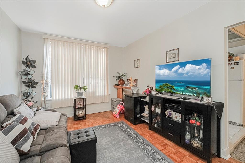 59 Bay 22nd Street Bensonhurst Brooklyn NY 11214